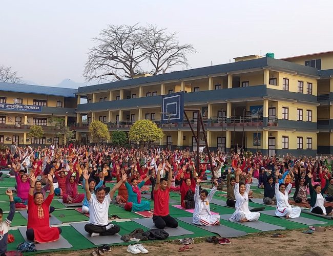 तनहुँ योग साधनामय बन्दै