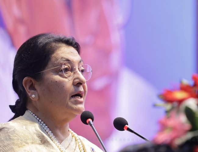 पूर्व राष्ट्रपति भण्डारीद्वारा एमाले राजनीतिमा फर्किएको घोषणा