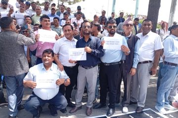 निजी विद्यालय सञ्चालकहरूको प्रदर्शन, ५ बुँदे मागसहित आन्दोलनको चेतावनी