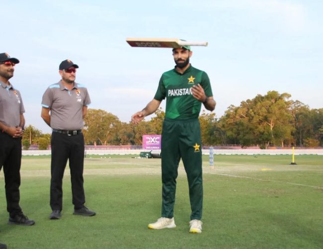 नेपाललाई जितका लागि १४५ रनको लक्ष्य