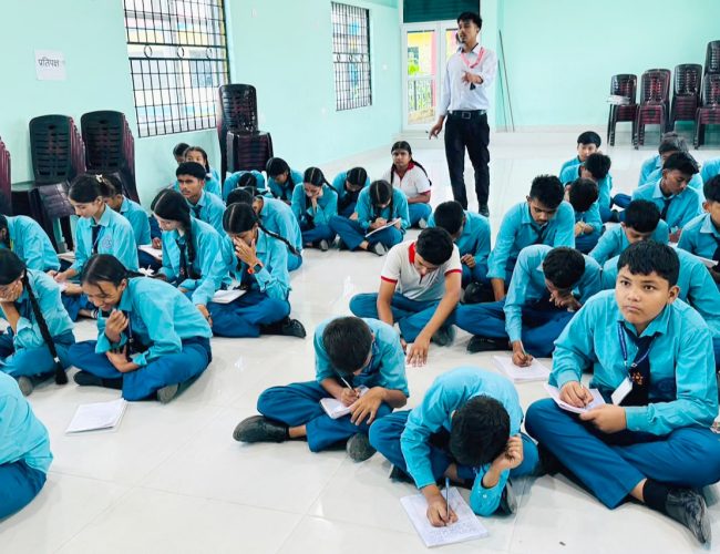 दुई हप्ते हस्तलेखन सिकाइ कार्यक्रम प्रभावकारी बन्दै, तेस्रो दिन अन्नपूर्ण विद्या मन्दिरमा विद्यार्थीको उत्साहजनक सहभागिता